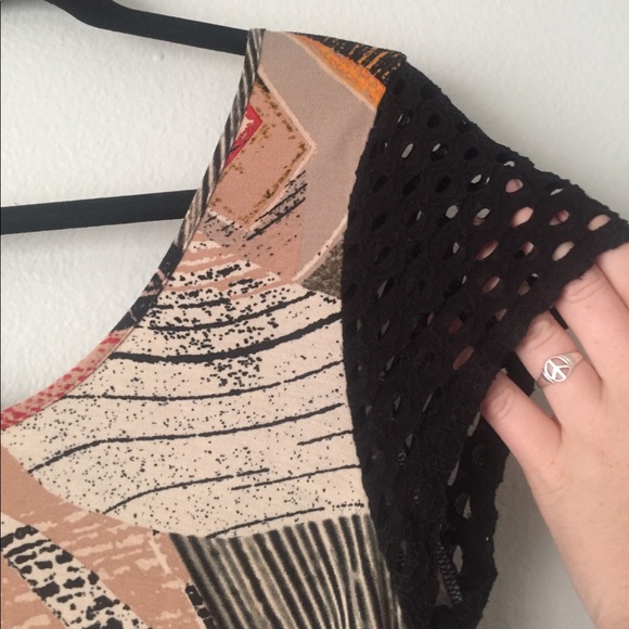 Anthropologie Weston blouse abstract mesh sleeves - Picture 5 of 6